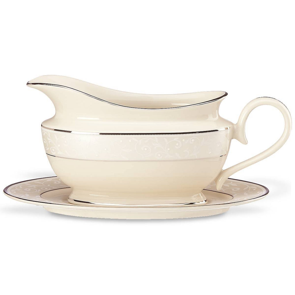 Sauce Boat and Stand M1108