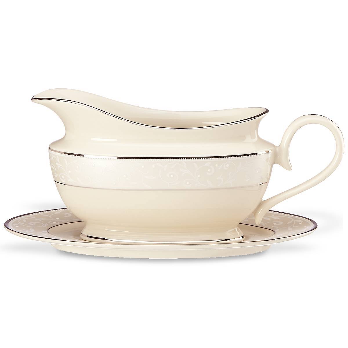 Sauce Boat and Stand M1108