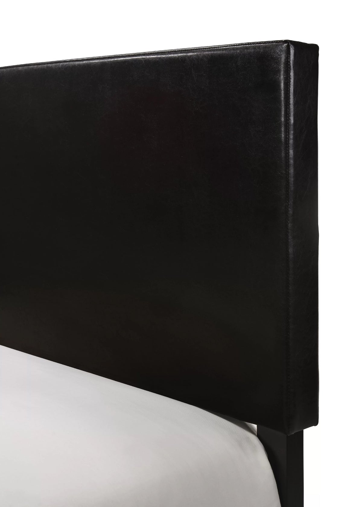 Black Faux Leather Full Bed I27357