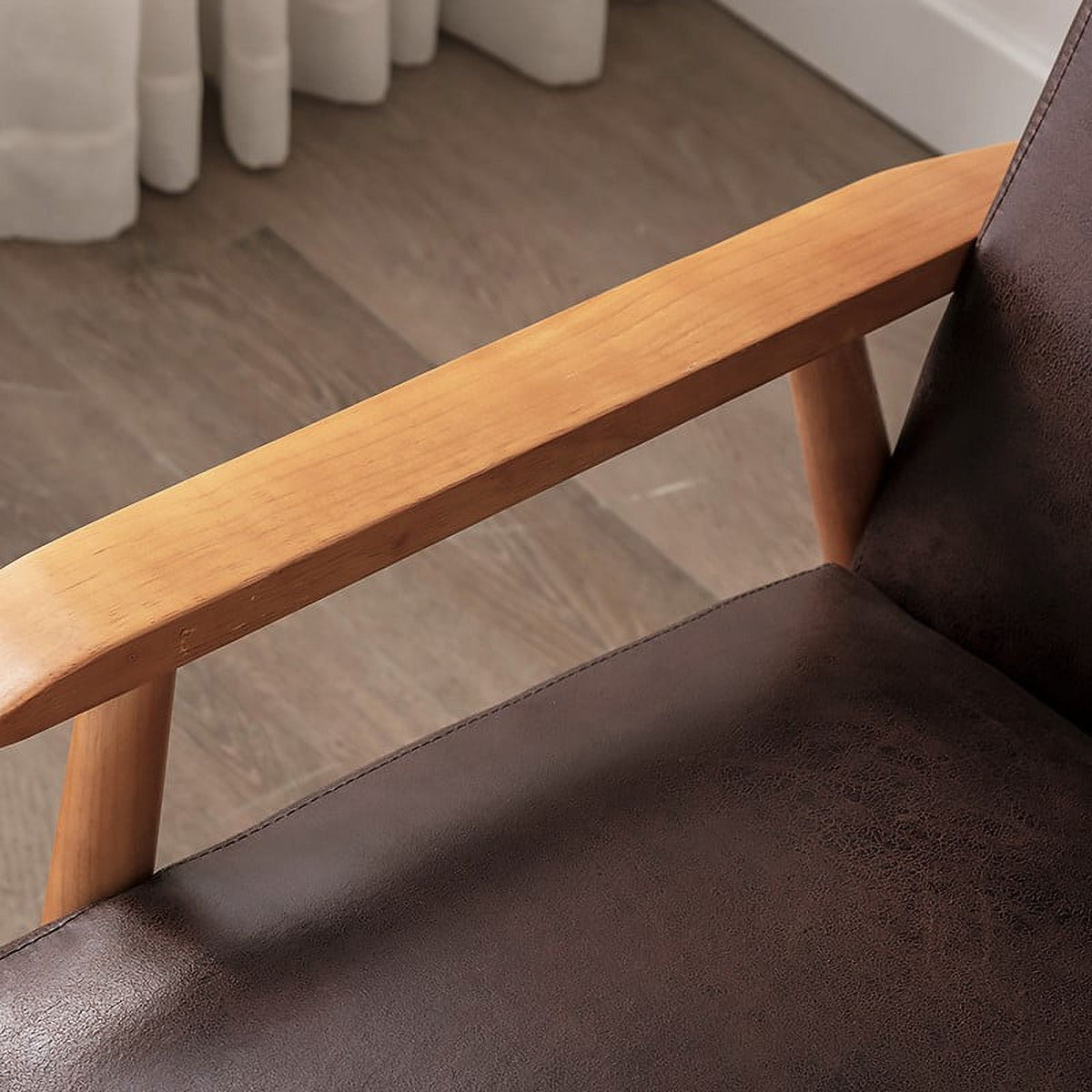 Brown Tufted Accent Chair R2847
