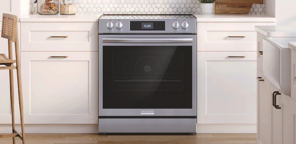 30'' Front Control Electric Range with Total Convection V84513