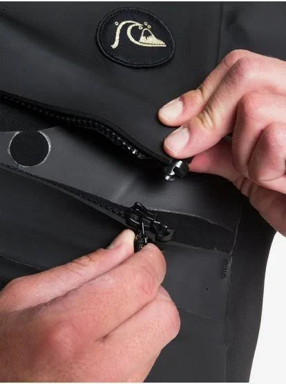 Black Chest Zip Fullsuit Q111