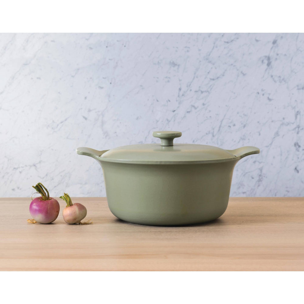Cast Iron Covered Stockpot P13607