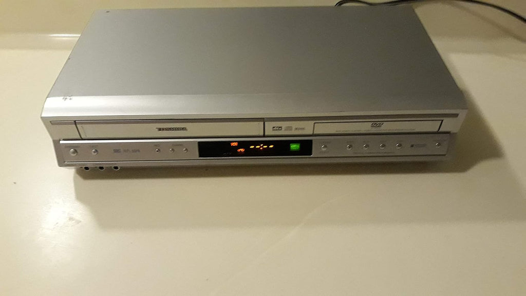 Silver DVD/VCR Combo A573736