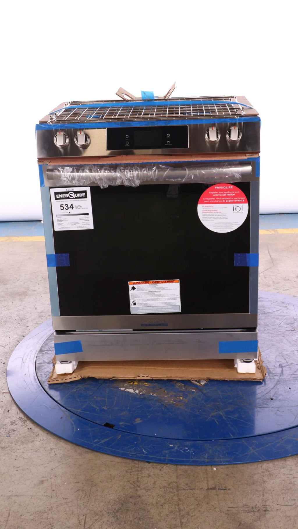 30'' Front Control Electric Range with Total Convection V84513
