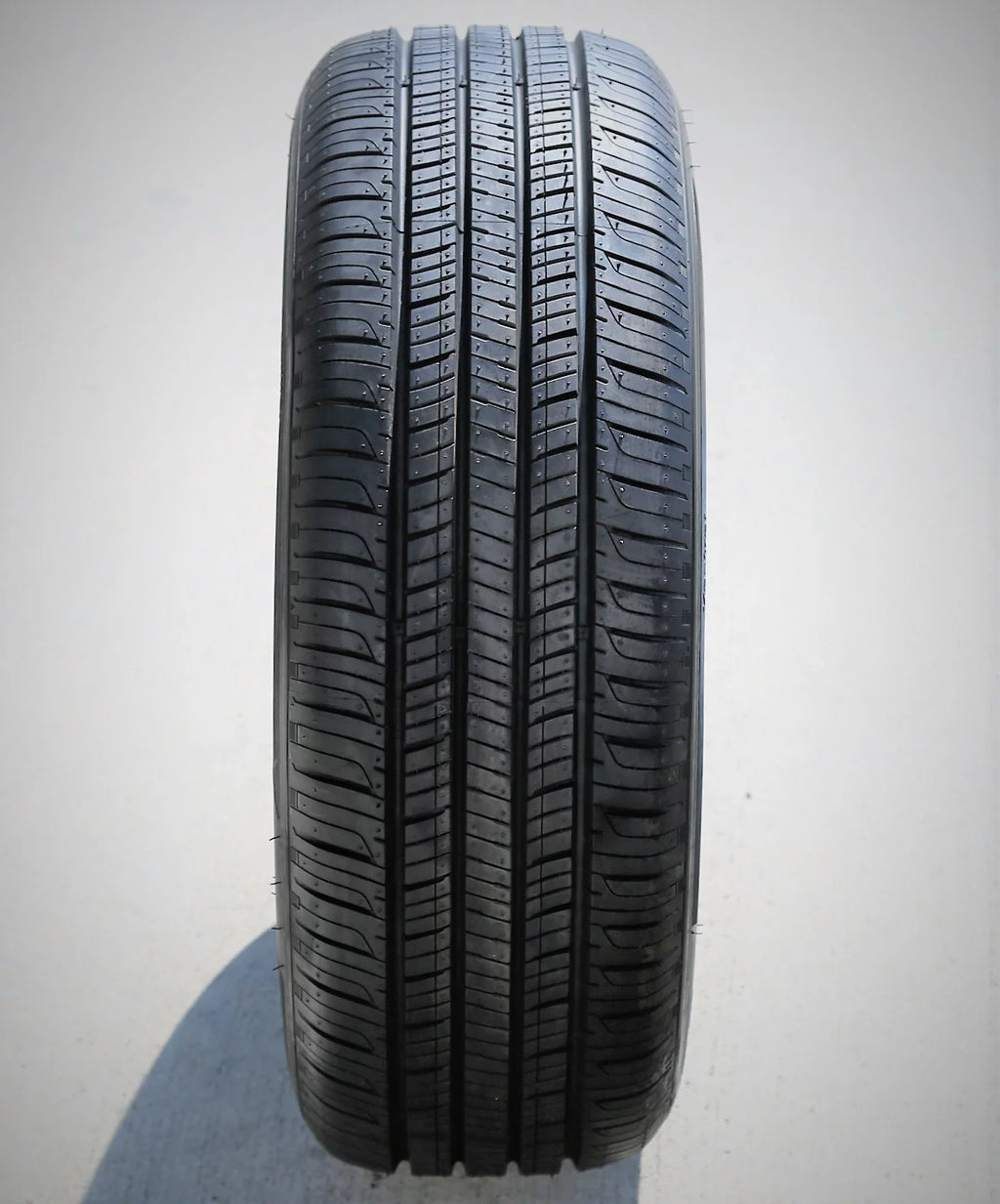 All Season 195/60R16 89H Passenger Tire R135230