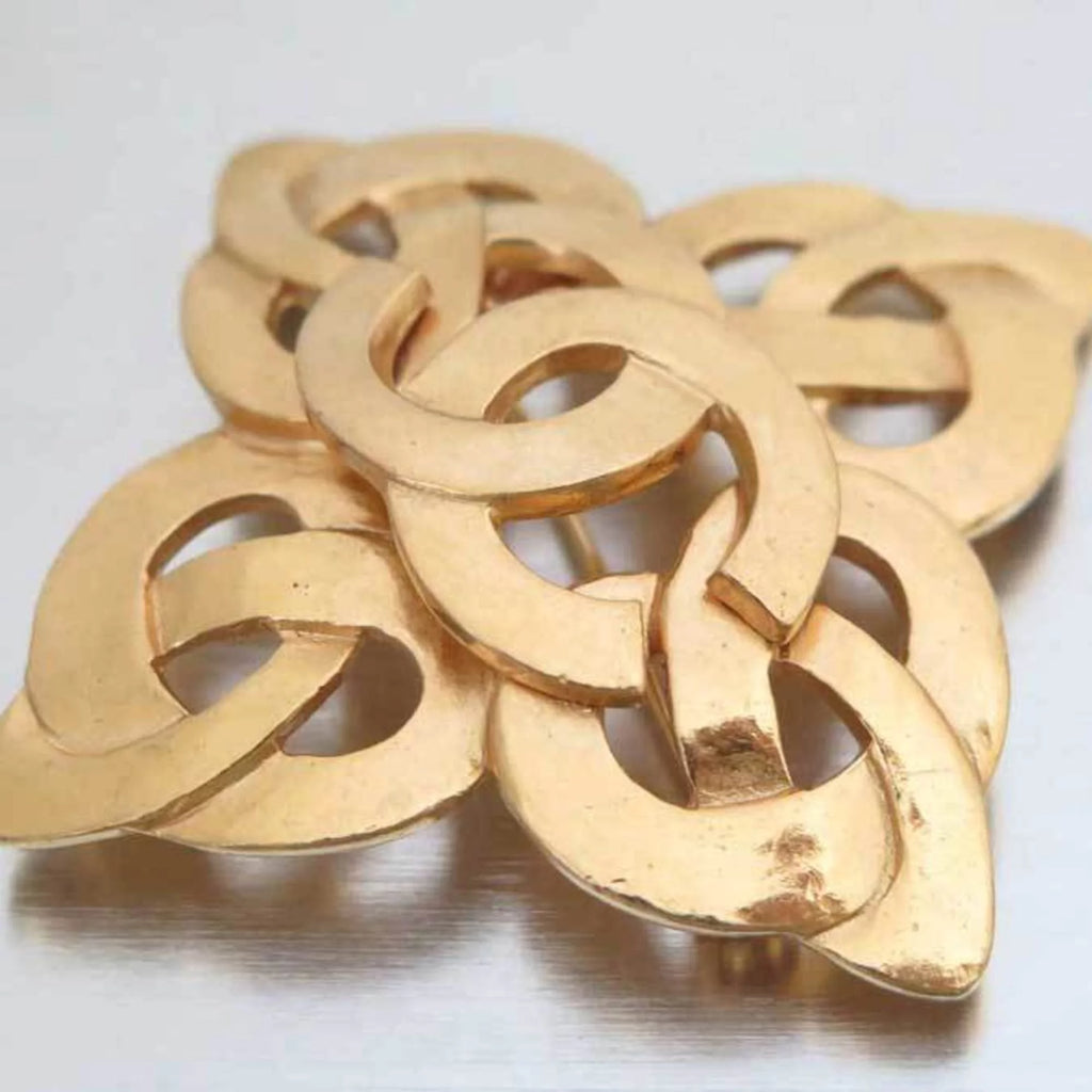 Gold Brooch W9750